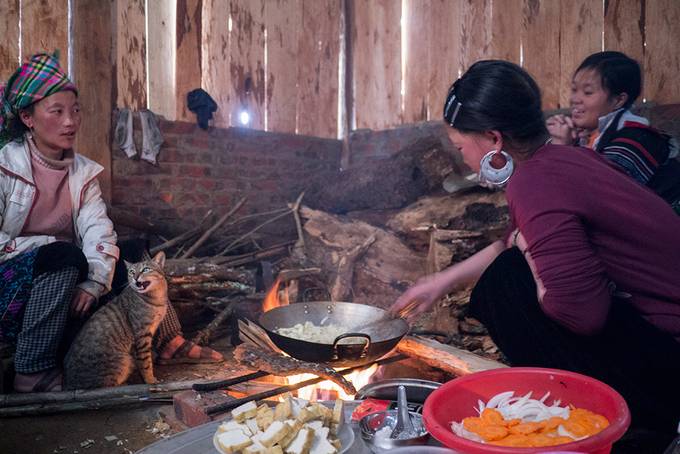 Cooking on the fire