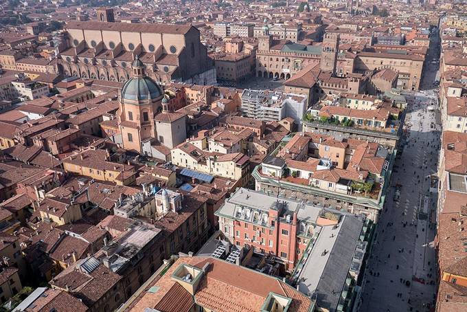 The red roofs of Bologna