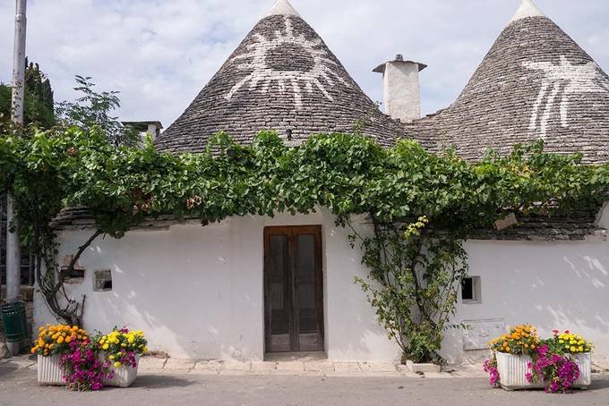 Trulli symbols in Alberobello