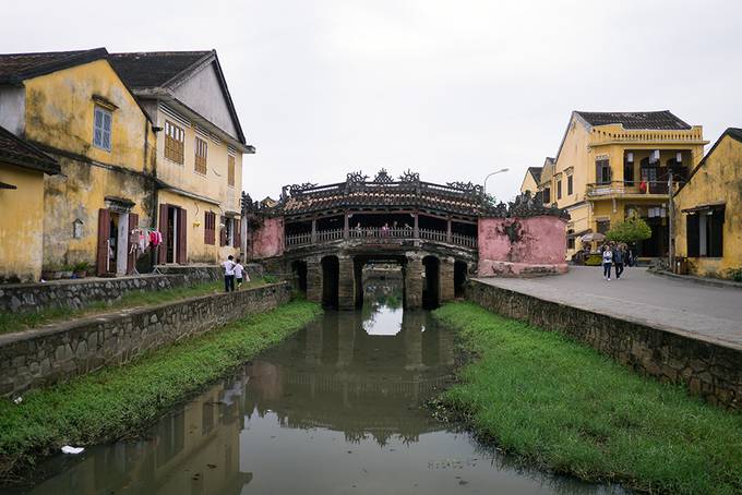 Japanese bridge